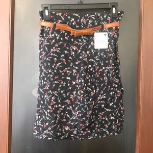 Gorgeous floral skirt with brown belt by Etam